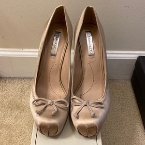 - Beautiful ballet heels BCBG Maxazria size 8